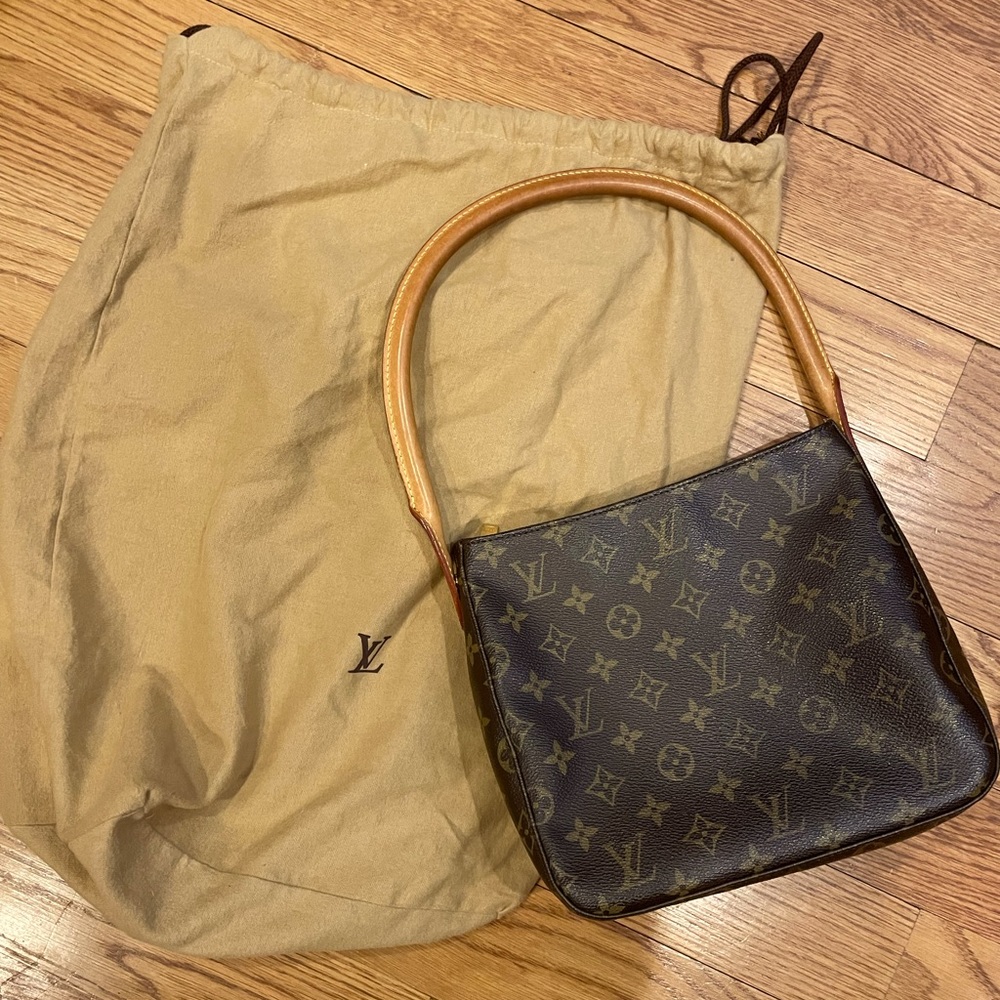 “Vintage” 1990s Louis Vuitton Monogram Canvas looping MM shoulder bag